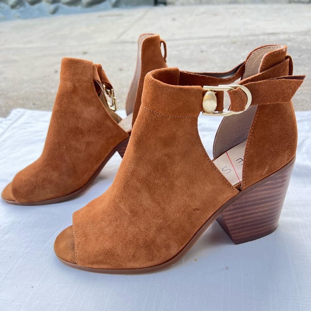 Women's Tan Suede Peep-Toe Ankle Boots